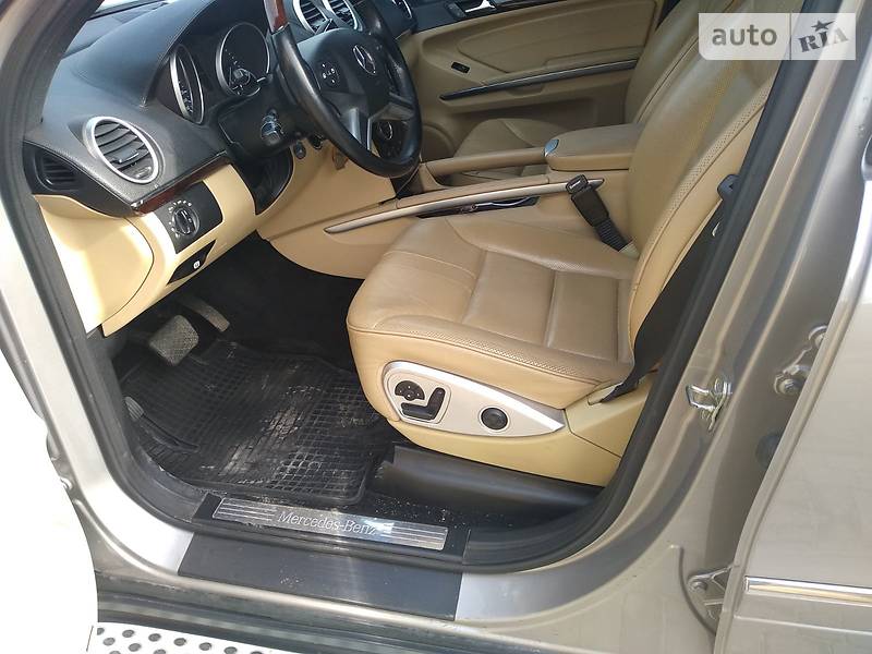 Позашляховик / Кросовер Mercedes-Benz M-Class 2009 в Коростені