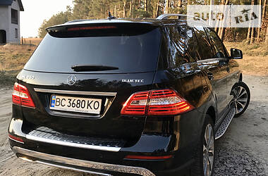 Позашляховик / Кросовер Mercedes-Benz M-Class 2015 в 