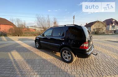 Внедорожник / Кроссовер Mercedes-Benz M-Class 2002 в Тячеве