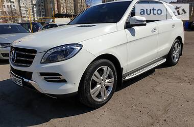 Позашляховик / Кросовер Mercedes-Benz M-Class 2014 в 