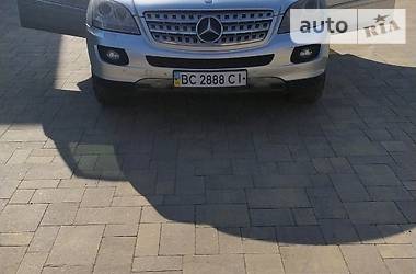 Позашляховик / Кросовер Mercedes-Benz M-Class 2006 в 