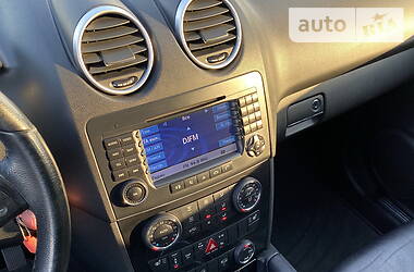 Позашляховик / Кросовер Mercedes-Benz M-Class 2008 в 