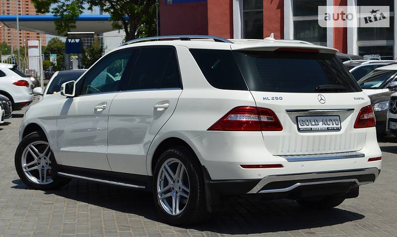 Позашляховик / Кросовер Mercedes-Benz M-Class 2013 в Одесі фото 26 Позашляховик / Кросовер Mercedes-Benz M-Class 2013 в Одесі