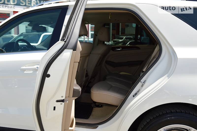 Позашляховик / Кросовер Mercedes-Benz M-Class 2013 в Одесі фото 30 Позашляховик / Кросовер Mercedes-Benz M-Class 2013 в Одесі