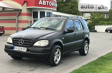 Внедорожник / Кроссовер Mercedes-Benz M-Class 1998 в Киеве