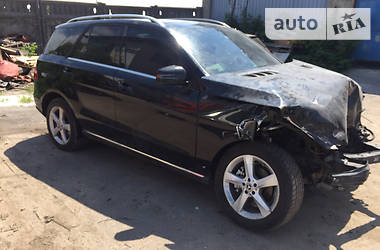 Позашляховик / Кросовер Mercedes-Benz M-Class 2014 в 