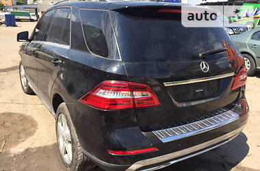 Позашляховик / Кросовер Mercedes-Benz M-Class 2014 в 