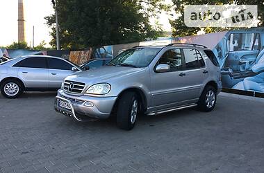 Внедорожник / Кроссовер Mercedes-Benz M-Class 2001 в Черновцах