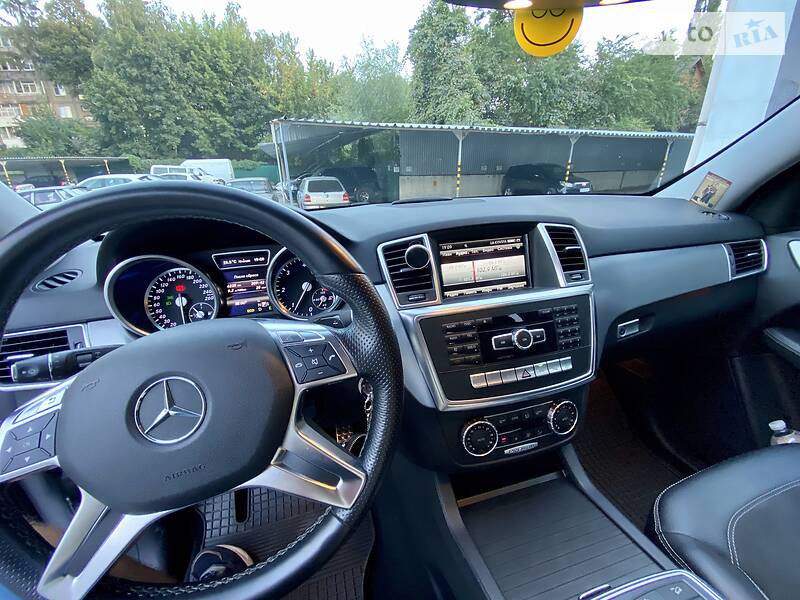 Позашляховик / Кросовер Mercedes-Benz M-Class 2013 в Чернігові фото 11 Позашляховик / Кросовер Mercedes-Benz M-Class 2013 в Чернігові