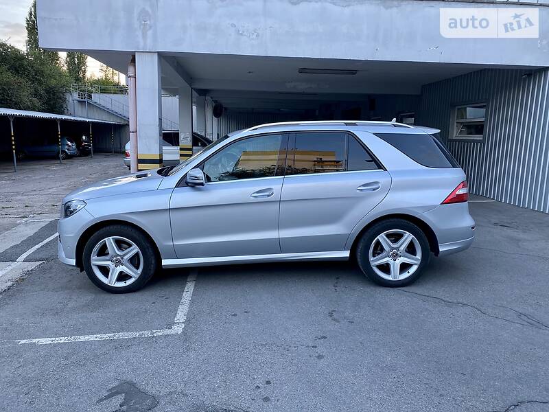 Позашляховик / Кросовер Mercedes-Benz M-Class 2013 в Чернігові фото Позашляховик / Кросовер Mercedes-Benz M-Class 2013 в Чернігові