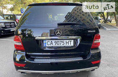 Внедорожник / Кроссовер Mercedes-Benz M-Class 2009 в 