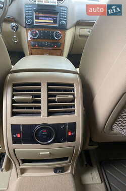Внедорожник / Кроссовер Mercedes-Benz M-Class 2011 в 