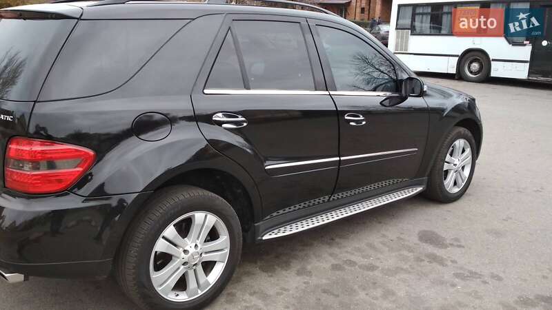 Внедорожник / Кроссовер Mercedes-Benz M-Class 2008 в Никополе