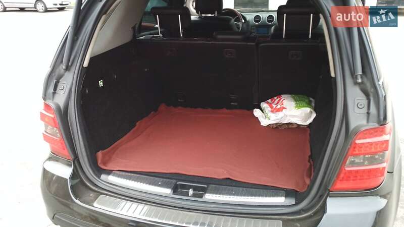 Внедорожник / Кроссовер Mercedes-Benz M-Class 2008 в Никополе