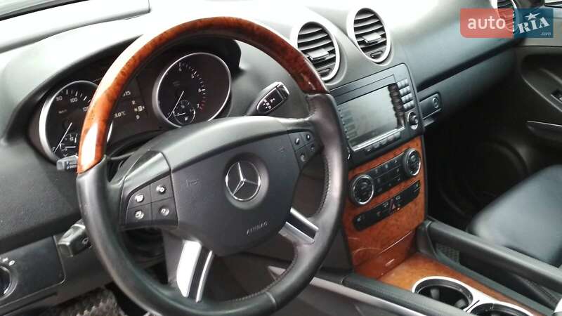 Внедорожник / Кроссовер Mercedes-Benz M-Class 2008 в Никополе