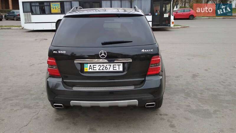 Внедорожник / Кроссовер Mercedes-Benz M-Class 2008 в Никополе