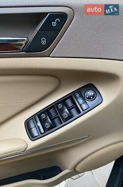 Внедорожник / Кроссовер Mercedes-Benz M-Class 2010 в 