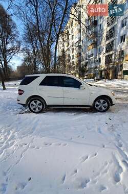 Внедорожник / Кроссовер Mercedes-Benz M-Class 2011 в Полтаве