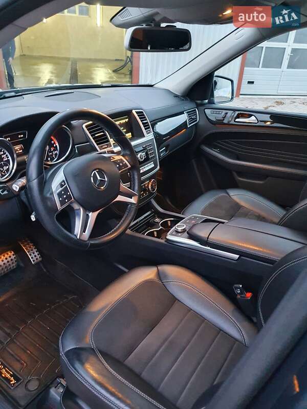 Внедорожник / Кроссовер Mercedes-Benz M-Class 2014 в Костополе