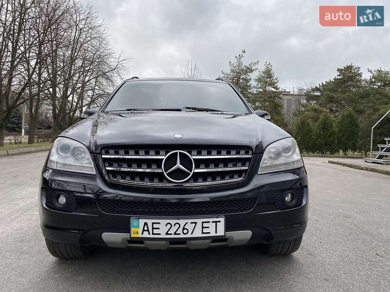 Внедорожник / Кроссовер Mercedes-Benz M-Class 2008 в Никополе