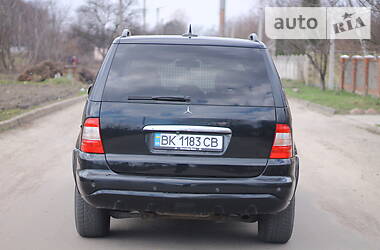 Внедорожник / Кроссовер Mercedes-Benz M-Class 2003 в Здолбунове