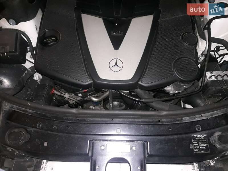 Внедорожник / Кроссовер Mercedes-Benz M-Class 2010 в Киеве