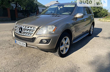 Позашляховик / Кросовер Mercedes-Benz M-Class 2009 в Новому Бузі