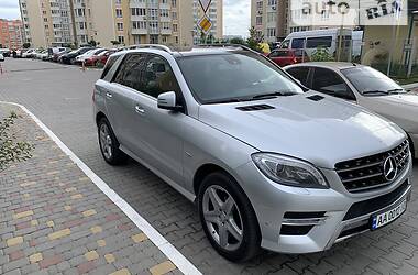 Внедорожник / Кроссовер Mercedes-Benz M-Class 2012 в Киеве