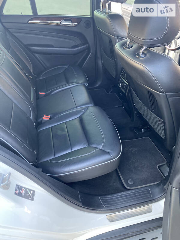 Внедорожник / Кроссовер Mercedes-Benz M-Class 2011 в Одессе