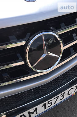 Внедорожник / Кроссовер Mercedes-Benz M-Class 2015 в Житомире