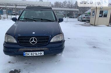 Внедорожник / Кроссовер Mercedes-Benz M-Class 2000 в Ровно