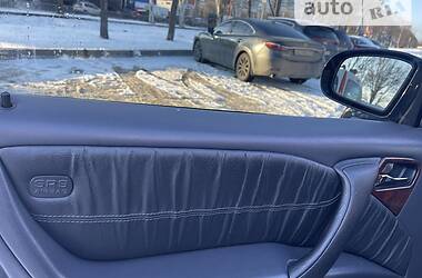 Внедорожник / Кроссовер Mercedes-Benz M-Class 2002 в 