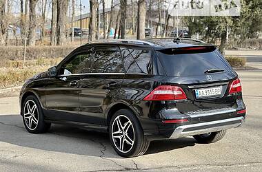 Внедорожник / Кроссовер Mercedes-Benz M-Class 2014 в Киеве