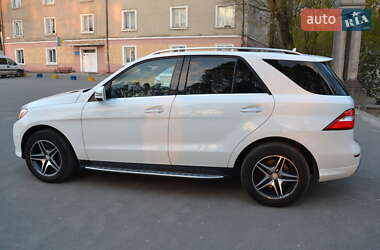Внедорожник / Кроссовер Mercedes-Benz M-Class 2015 в 