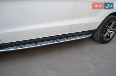 Внедорожник / Кроссовер Mercedes-Benz M-Class 2015 в 