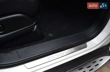 Внедорожник / Кроссовер Mercedes-Benz M-Class 2015 в 