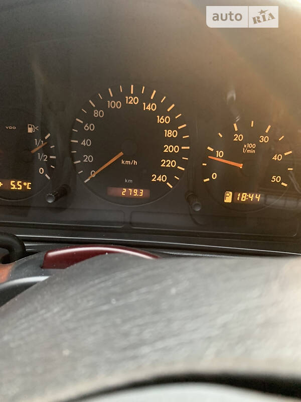 Внедорожник / Кроссовер Mercedes-Benz M-Class 2001 в Черновцах