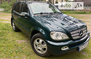 Позашляховик / Кросовер Mercedes-Benz M-Class 2004 в Житомирі