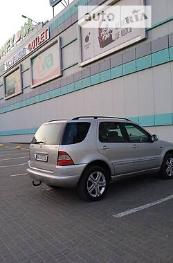 Внедорожник / Кроссовер Mercedes-Benz M-Class 1999 в Одессе