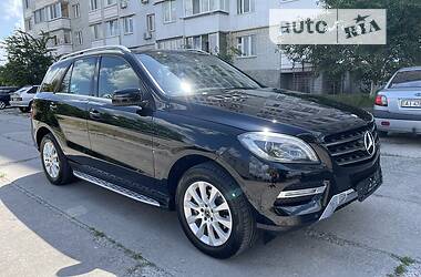 Внедорожник / Кроссовер Mercedes-Benz M-Class 2013 в Киеве