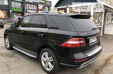 Внедорожник / Кроссовер Mercedes-Benz M-Class 2014 в Киеве