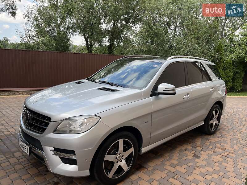 Внедорожник / Кроссовер Mercedes-Benz M-Class 2012 в Киеве