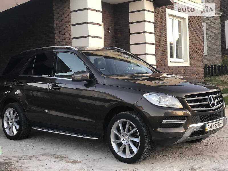 Внедорожник / Кроссовер Mercedes-Benz M-Class 2012 в Киеве