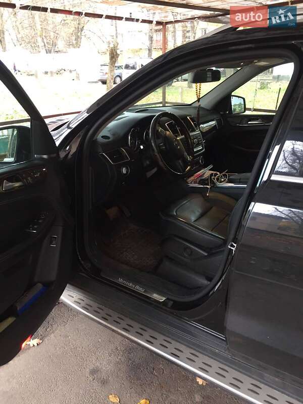 Внедорожник / Кроссовер Mercedes-Benz M-Class 2013 в Киеве