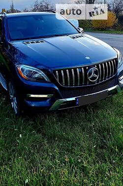 Внедорожник / Кроссовер Mercedes-Benz M-Class 2015 в 