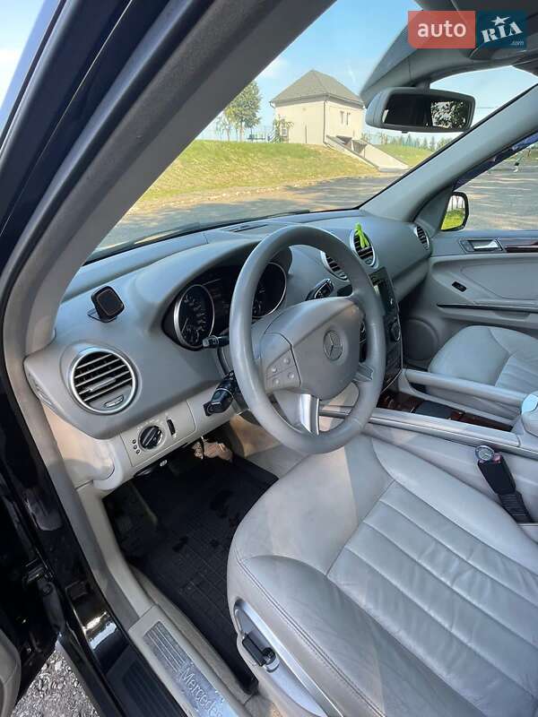 Внедорожник / Кроссовер Mercedes-Benz M-Class 2005 в Заставной