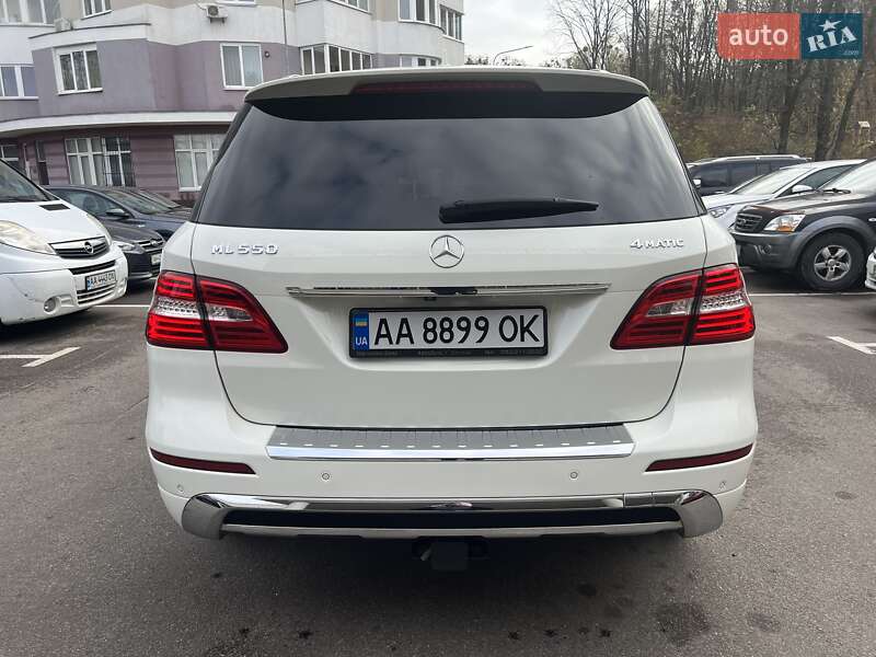 Внедорожник / Кроссовер Mercedes-Benz M-Class 2012 в Киеве