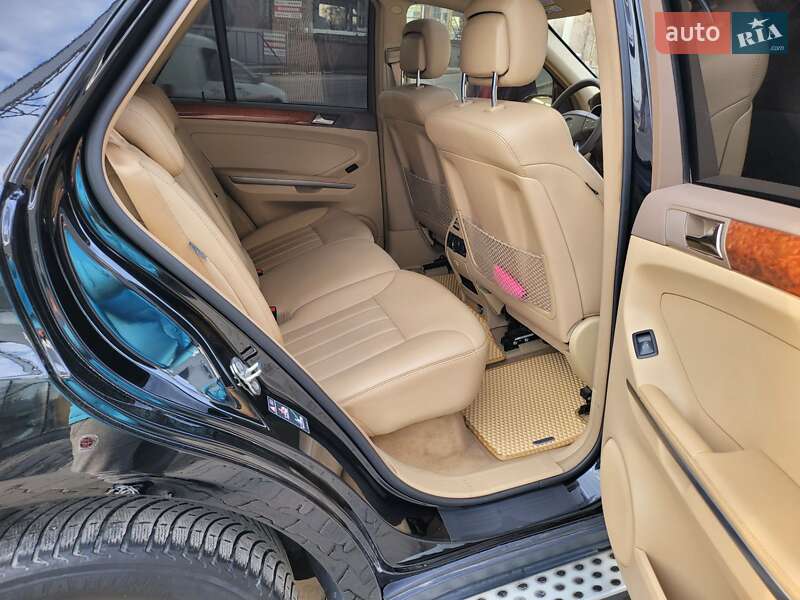 Внедорожник / Кроссовер Mercedes-Benz M-Class 2008 в Черновцах