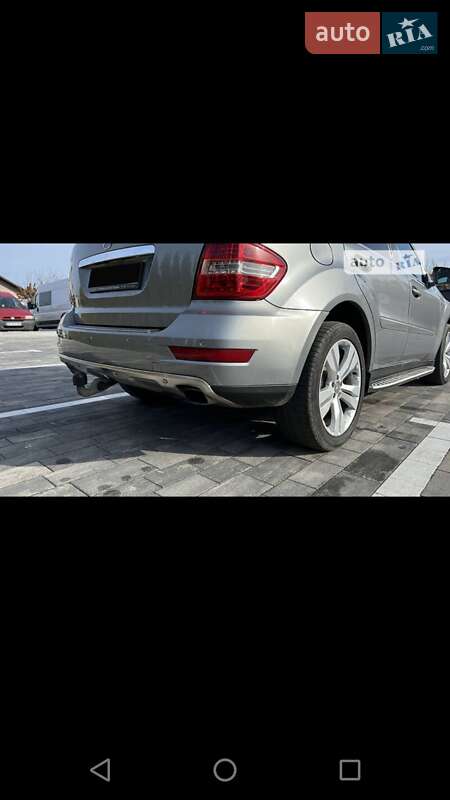 Внедорожник / Кроссовер Mercedes-Benz M-Class 2010 в Кременчуге фото 26 Внедорожник / Кроссовер Mercedes-Benz M-Class 2010 в Кременчуге