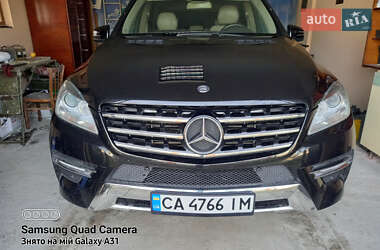 Внедорожник / Кроссовер Mercedes-Benz M-Class 2011 в 